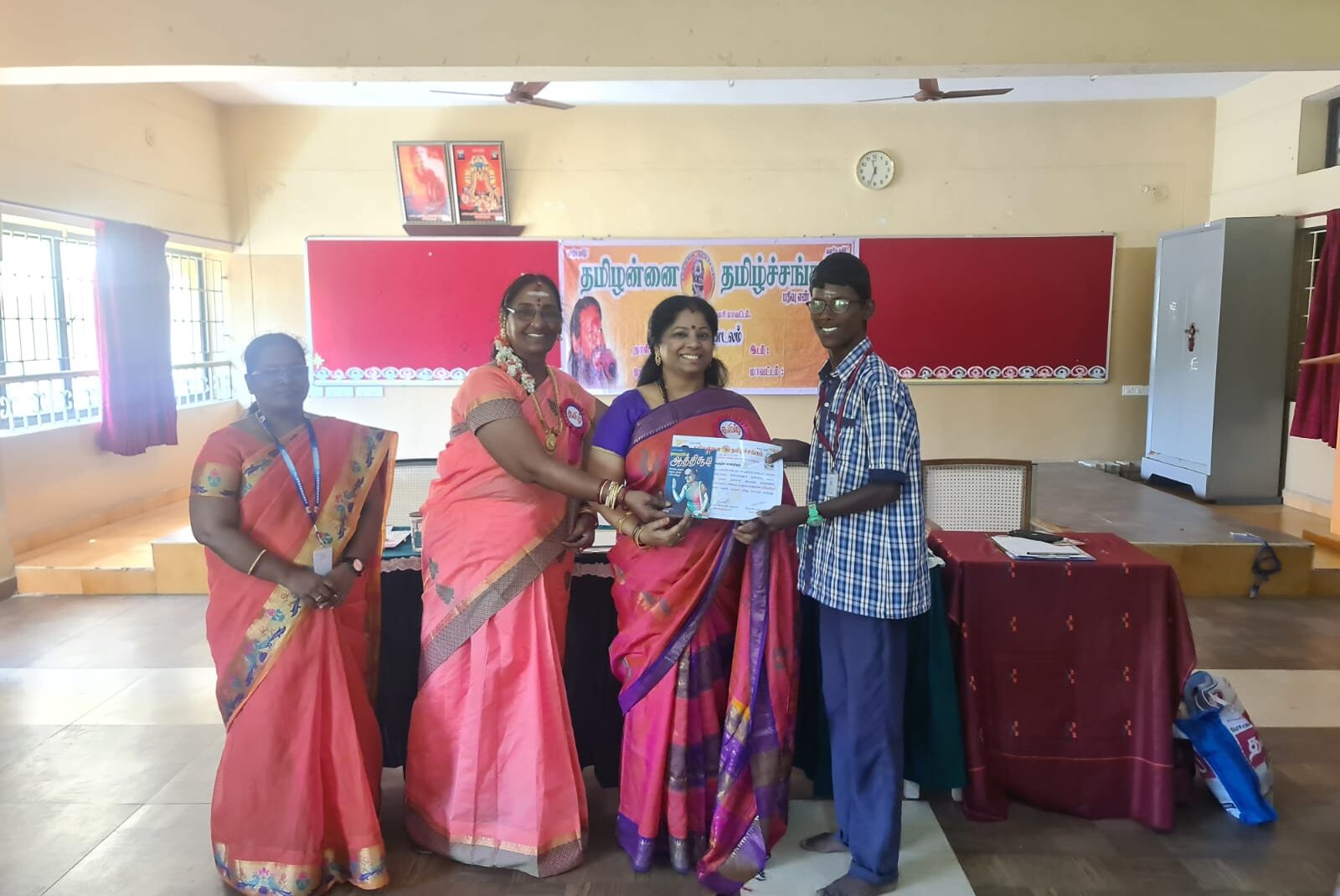 WhatsApp Image 2025-10-27 at 13.16.49 WhatsApp Image 2025-10-27 at 13.16.49